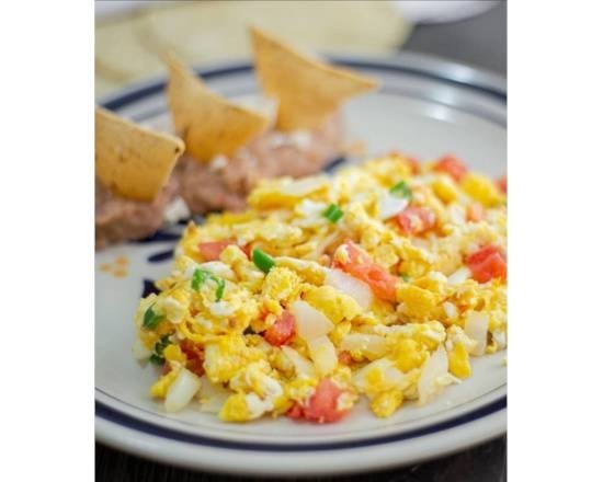 Huevos A La Mexicana.
